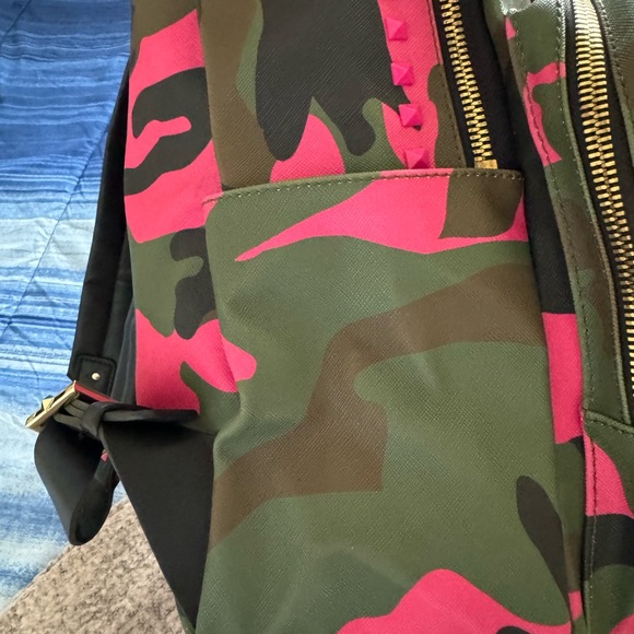 ‼️SOLD‼️Valentino Garavani backpack - Picture 9 of 14